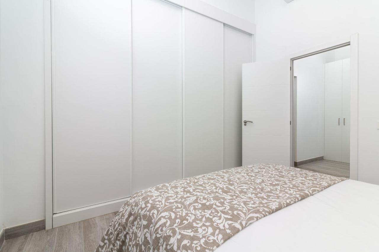 Homeforguest Moderno Apartamento En Santa Cruz Bagian luar foto